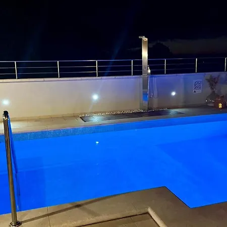 Mirjana With Private Pool Mugeba